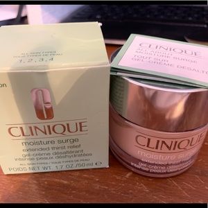 NIB Clinique Moisture Surge